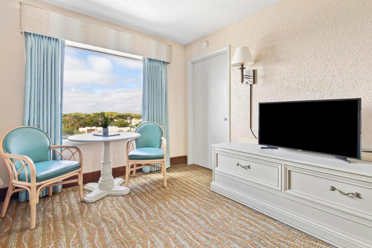 Sandcastle Oceanfront Resort At The Pavilion Myrtle Beach Bagian luar foto